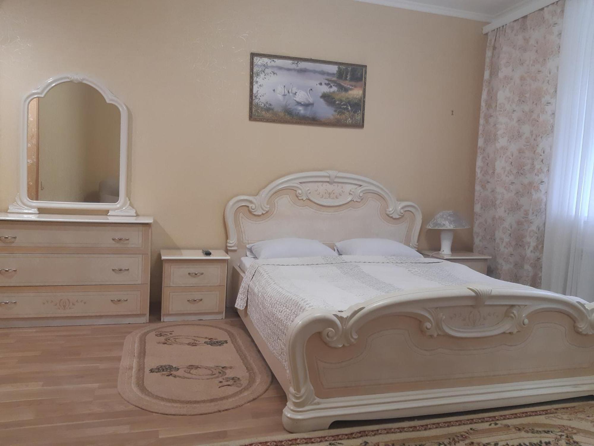 Celebrity Villa Kamianets-Podilskyi Luaran gambar