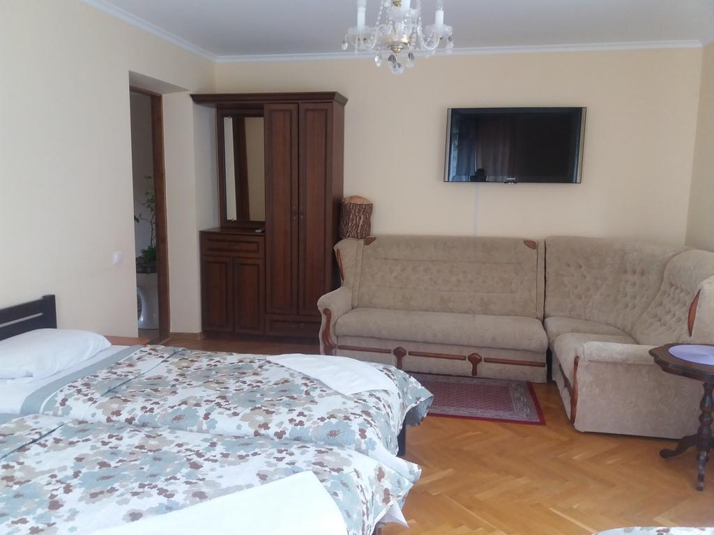 Celebrity Villa Kamianets-Podilskyi Luaran gambar