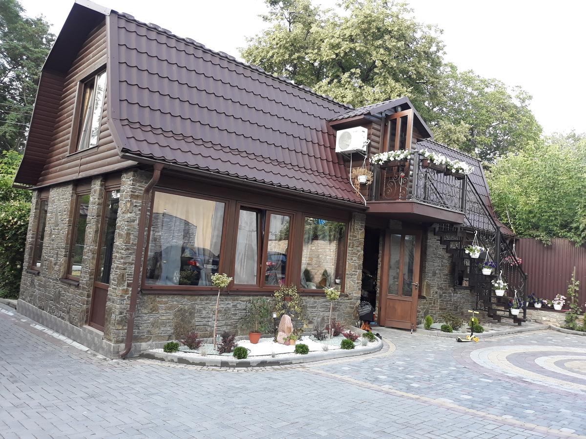 Celebrity Villa Kamianets-Podilskyi Luaran gambar
